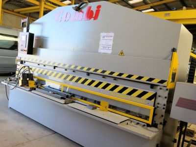 CISAILLE PRESSE PLIEUSE MONTGRI type COMBI TG 3050-3/50 CN3