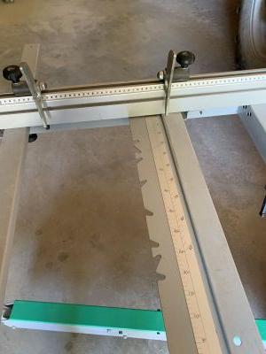 Index en ° de réglage de la règle sur chassis à équarrir Scie Circulaire DEL 25 RLX LUREM