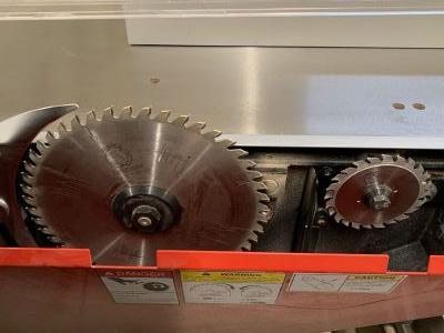 SCIE A FORMAT AVEC INCISEUR HOLZPROFI FPM3200VR-MONO