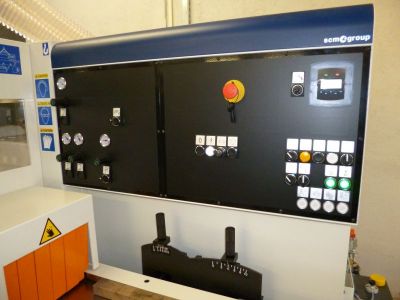 TABLEAU DE COMMANDE DEMARRAGE AUTO + PRESSEURS PNEUMATIQUES